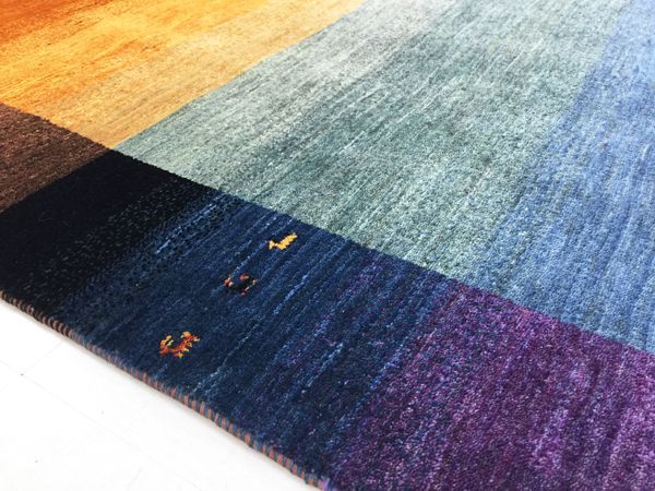 ギャッベ世界展示会ゾランヴァリ最新ギャッベ紫いろ