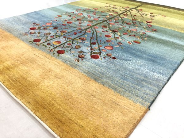 ギャッベ世界展示会ゾランヴァリ最新ルリバフ