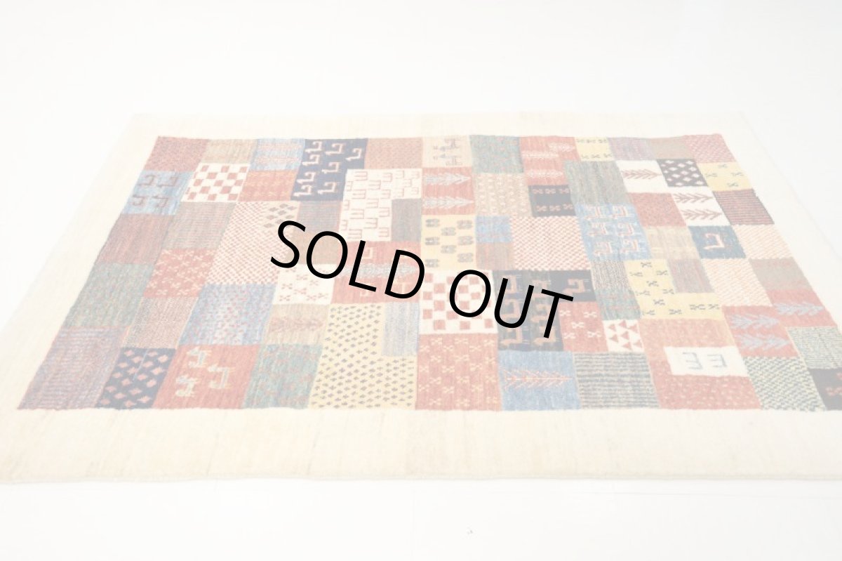 画像4: ゾランヴァリギャッベ：カシュクリ　リビング中（163×107) (4)