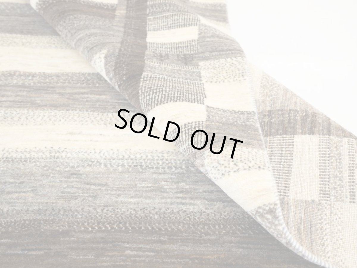 画像8: ゾランヴァリギャッベ：カシュクリ　リビング中（213×157) (8)