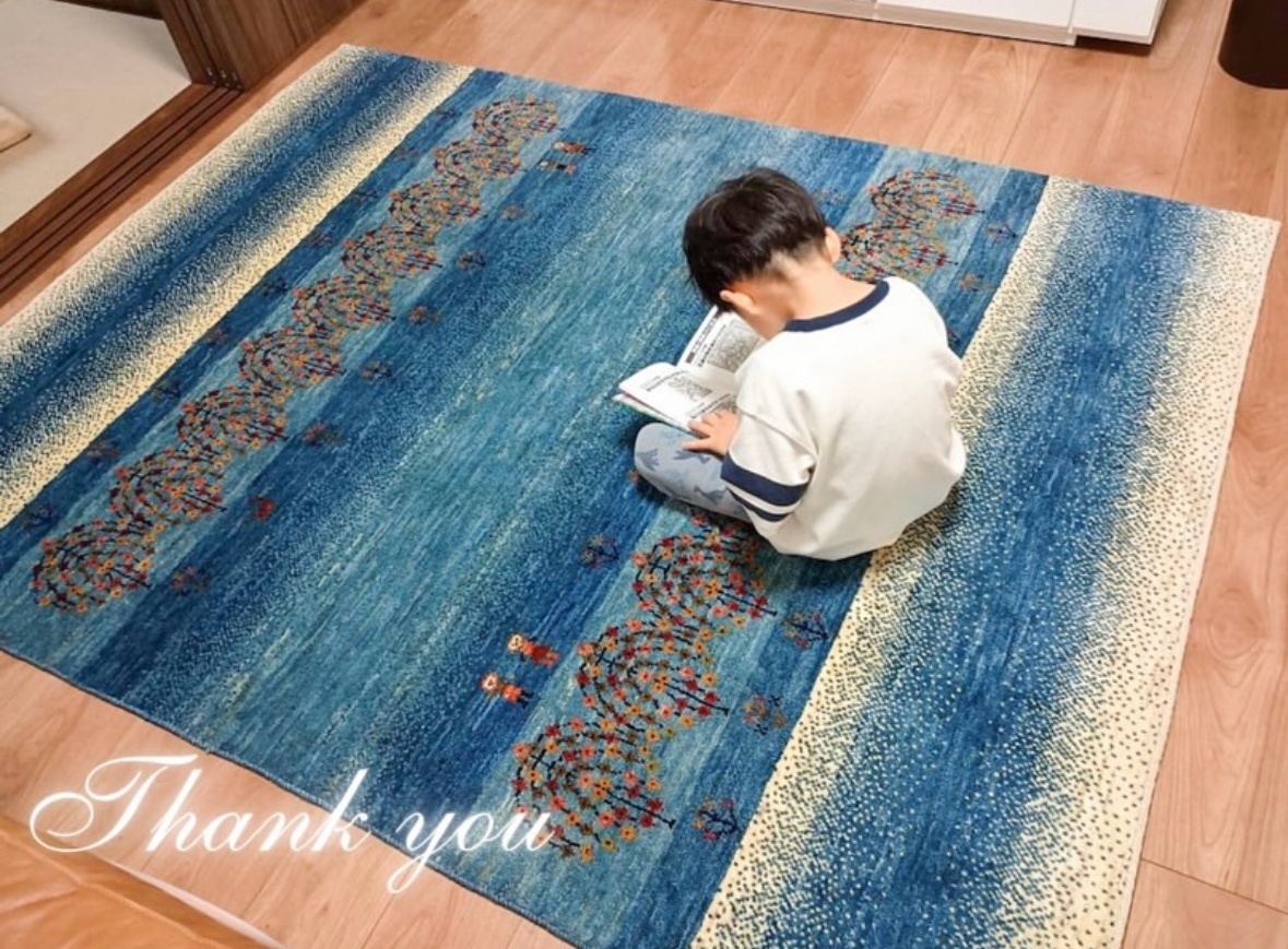 お肌に優しい上質ギャッベです。